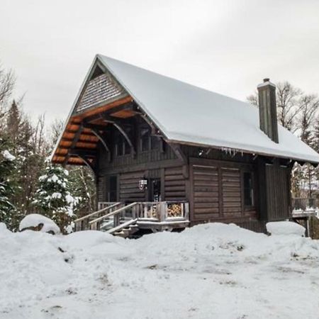 Chic Log Chalet With Hot Tub - Mont-Tremblant North Side By Reserver.Ca Lac-Superieur المظهر الخارجي الصورة