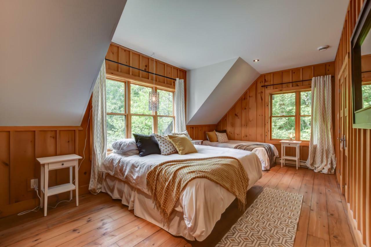 Chic Log Chalet With Hot Tub - Mont-Tremblant North Side By Reserver.Ca Lac-Superieur المظهر الخارجي الصورة