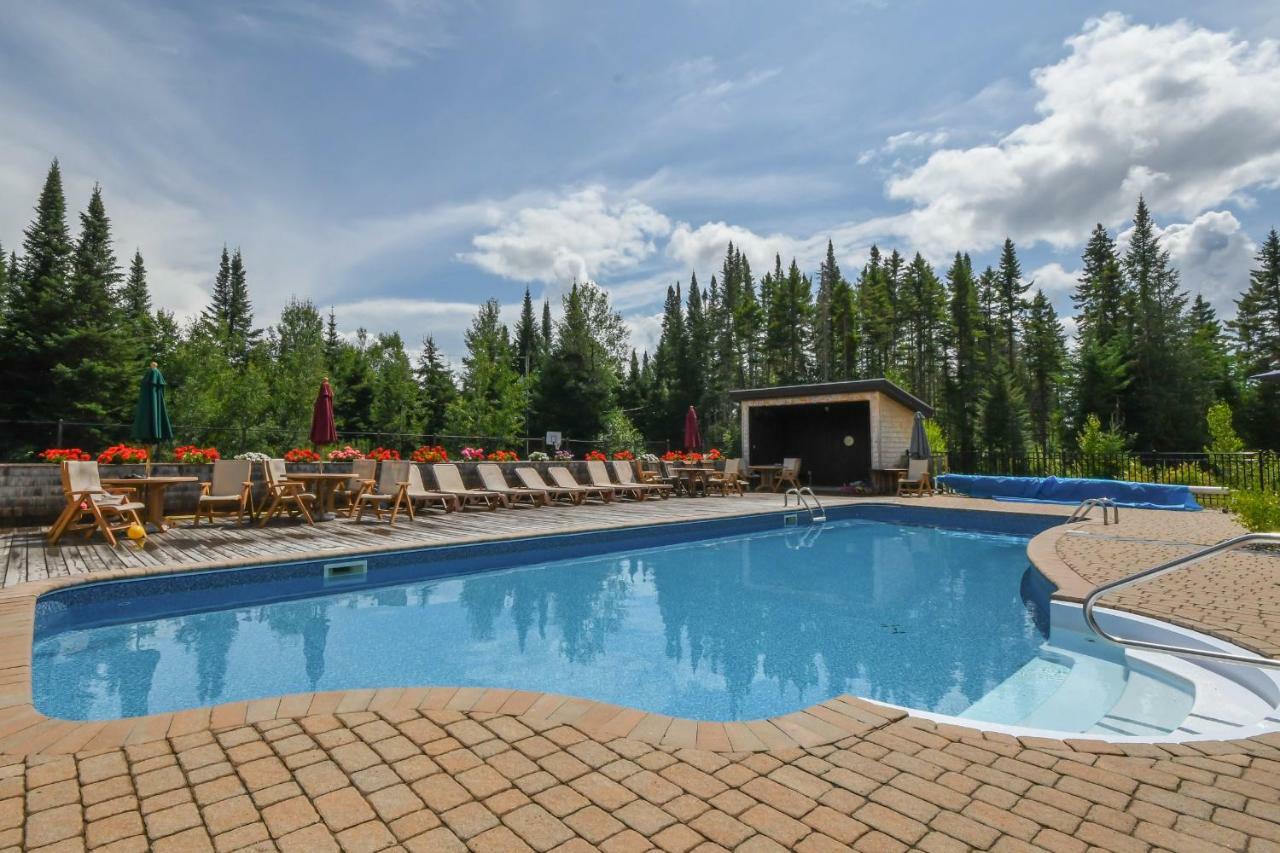 Chic Log Chalet With Hot Tub - Mont-Tremblant North Side By Reserver.Ca Lac-Superieur المظهر الخارجي الصورة