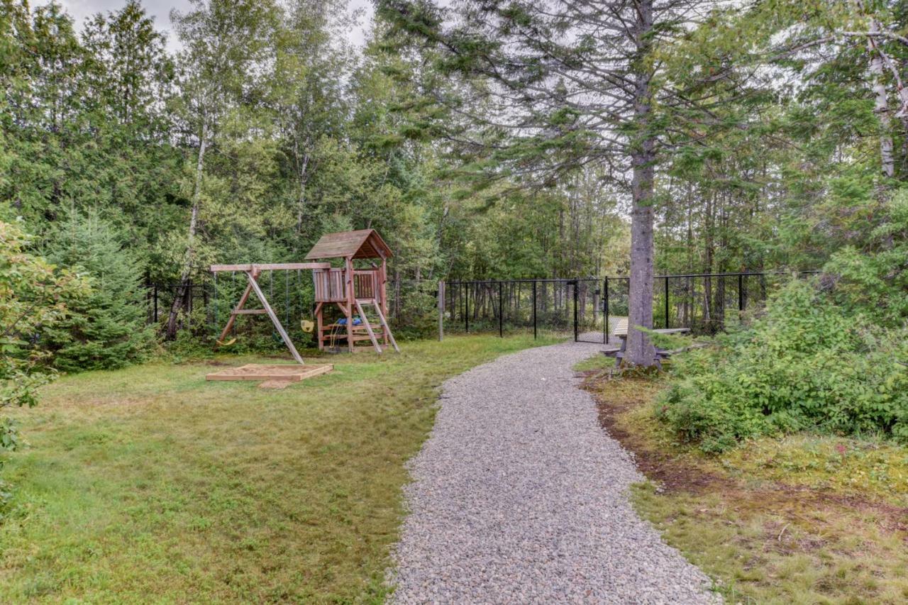 Chic Log Chalet With Hot Tub - Mont-Tremblant North Side By Reserver.Ca Lac-Superieur المظهر الخارجي الصورة