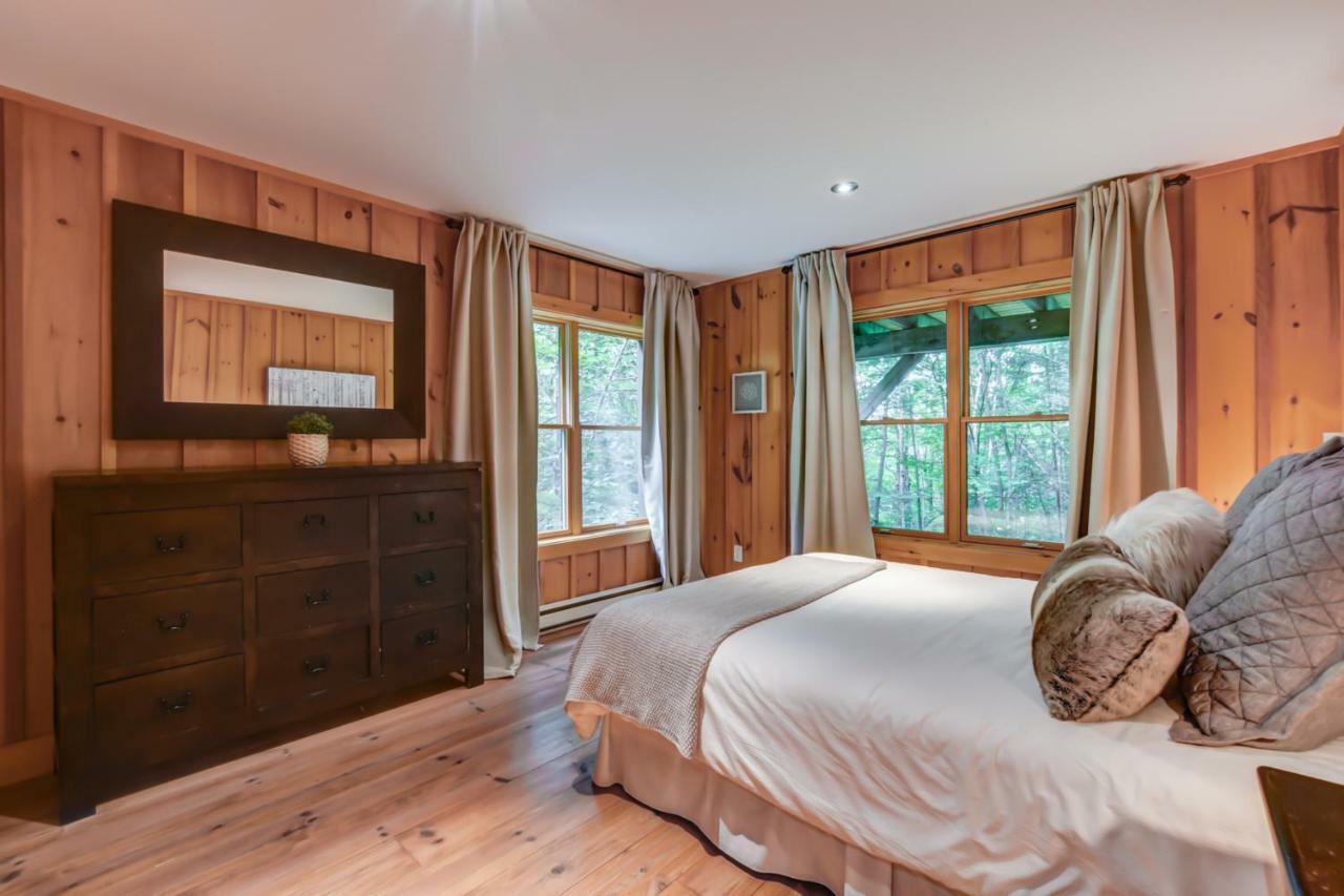 Chic Log Chalet With Hot Tub - Mont-Tremblant North Side By Reserver.Ca Lac-Superieur المظهر الخارجي الصورة