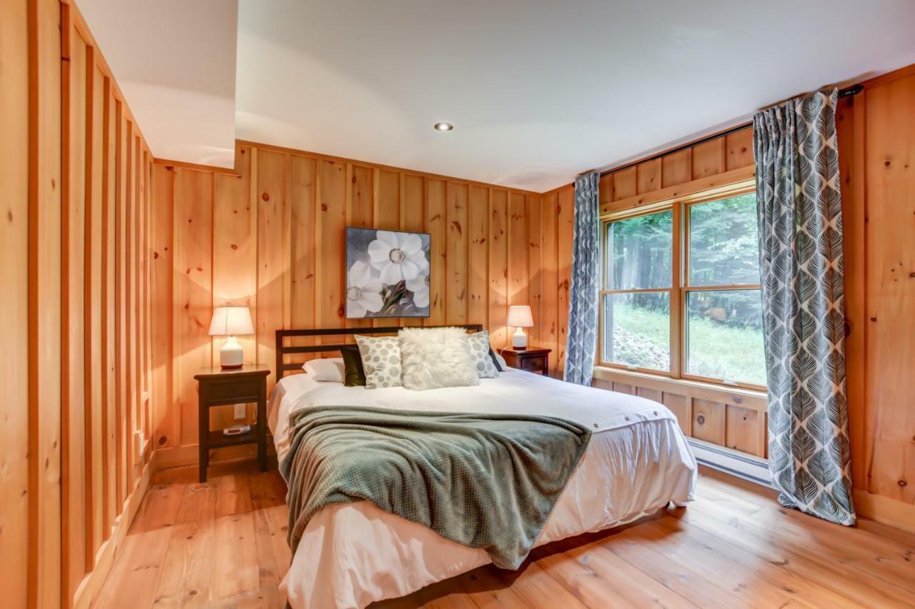 Chic Log Chalet With Hot Tub - Mont-Tremblant North Side By Reserver.Ca Lac-Superieur المظهر الخارجي الصورة